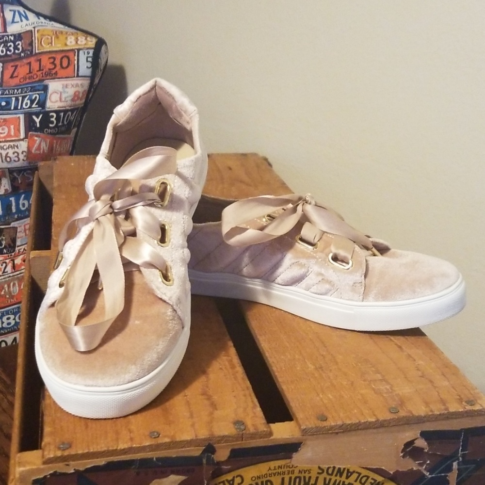 Pink velour tennis shoes